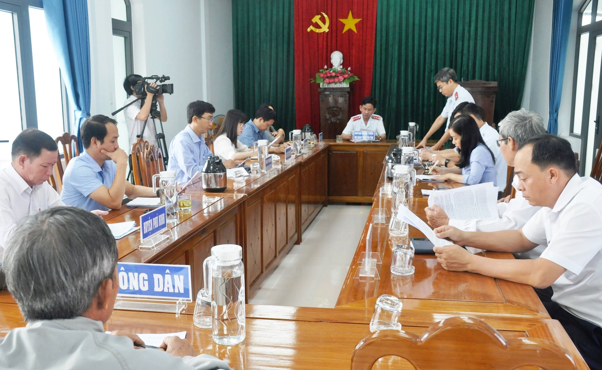 Kiểm tra, giải quyết dứt điểm các vụ khiếu tố đông người, phức tạp